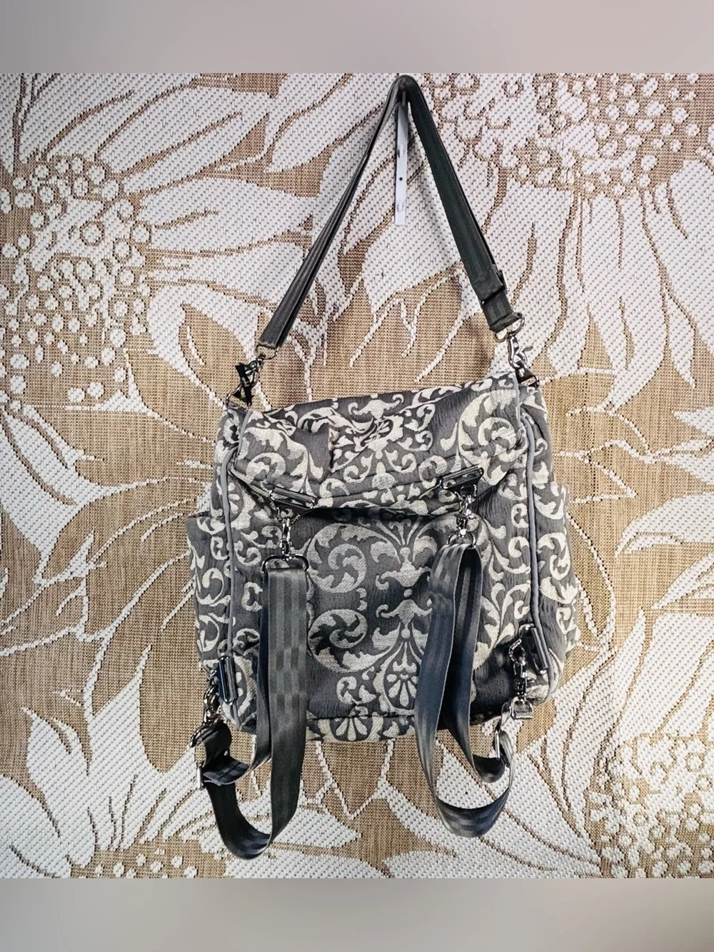 Petunia Pickle Bottom Boxy Backpack Earl Gray Cream Chenille Convertible Diaper